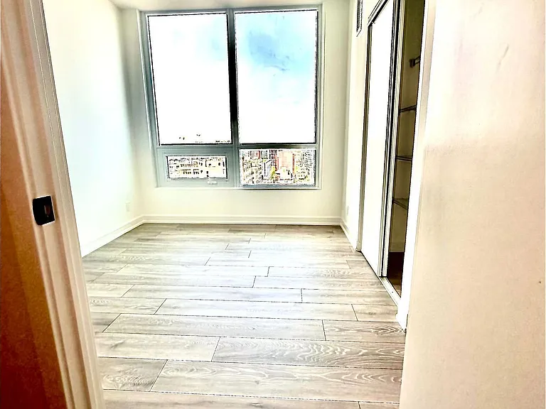 108 Peter St #1911 — Photo 17