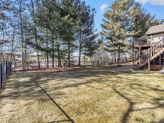 4th image of N881 Red Tail Ln