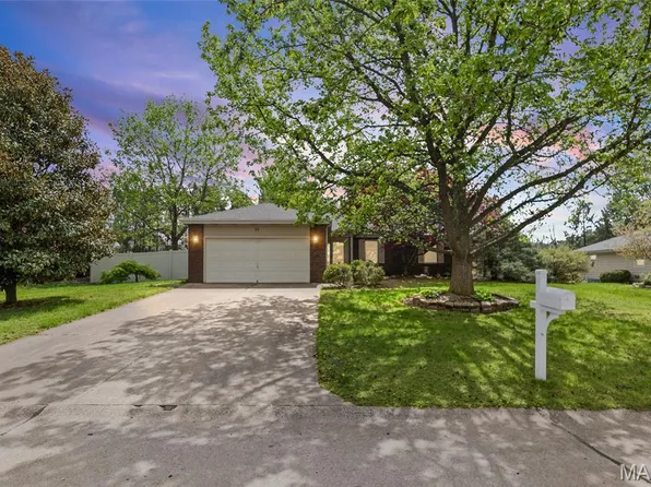 11 Cottonwood Glen Dr, Glen Carbon, IL 62034