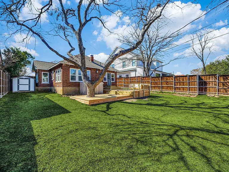 6915 Clayton Ave — Photo 14
