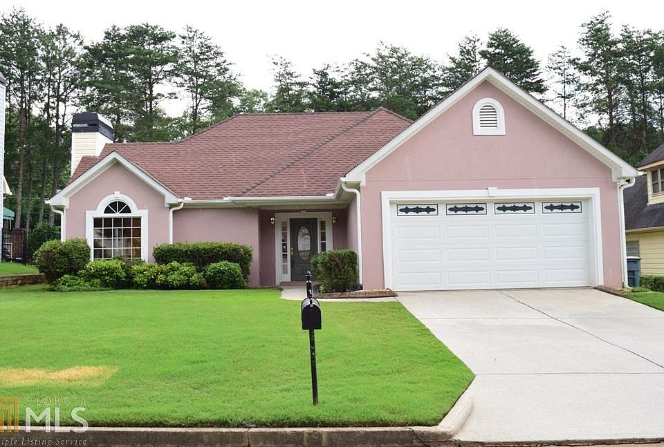 1st image of 220 Glen Holly Dr
