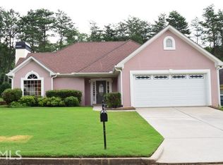 220 Glen Holly Dr, Roswell, GA 30076