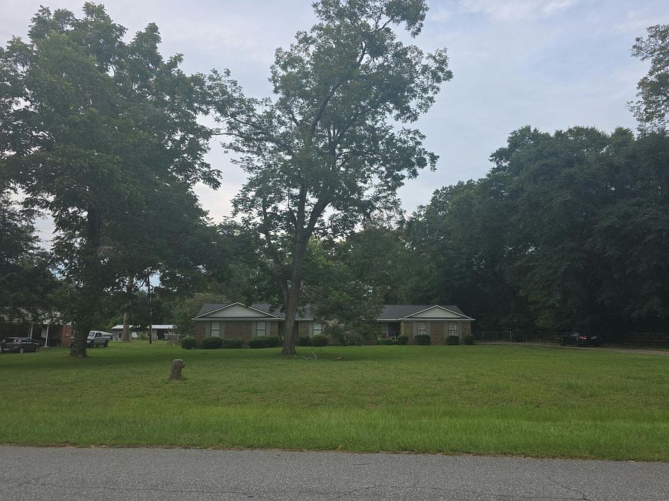 1st image of 121 Redbud Rd