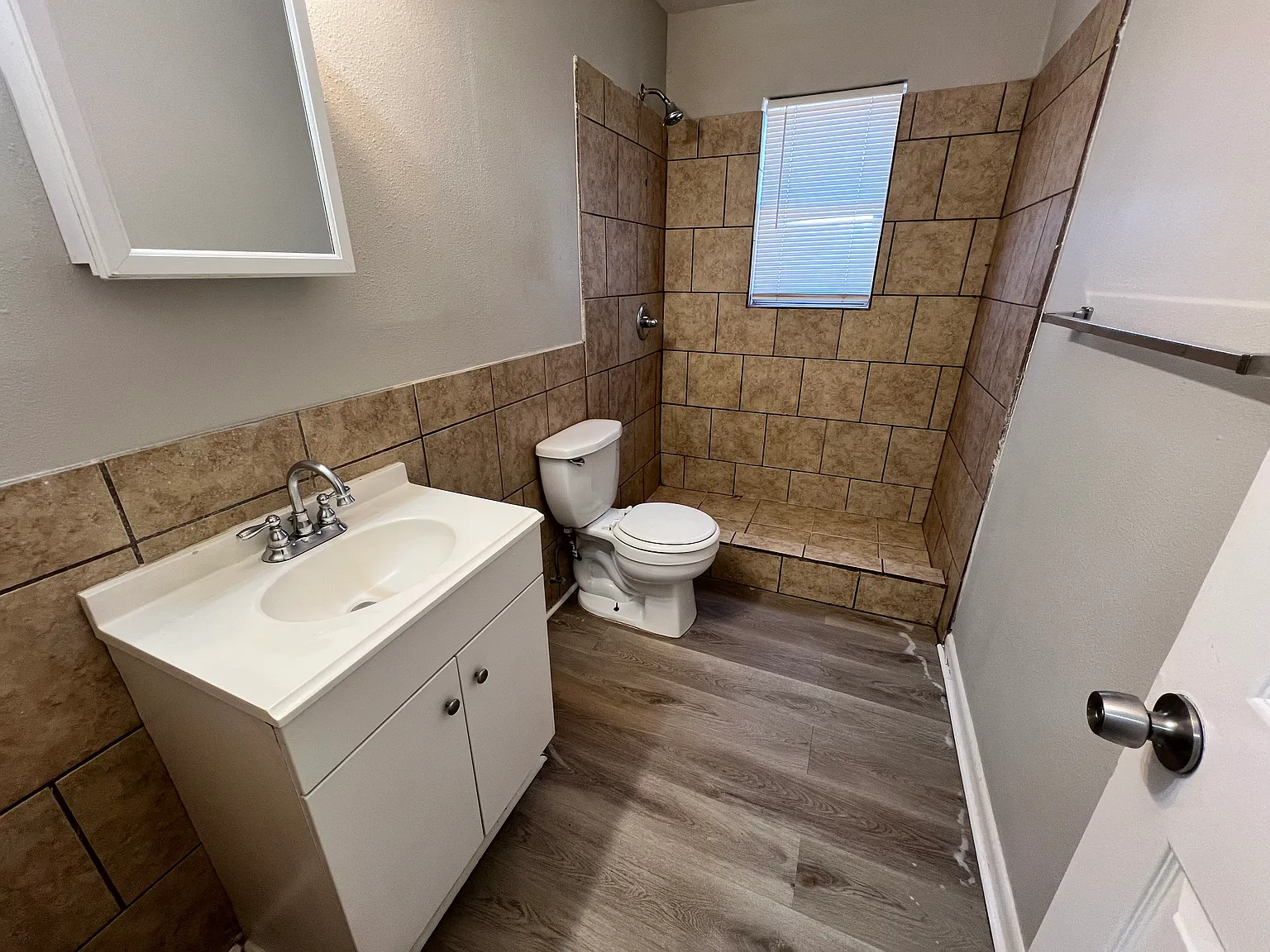 Kentwood Apartments — Photo 2