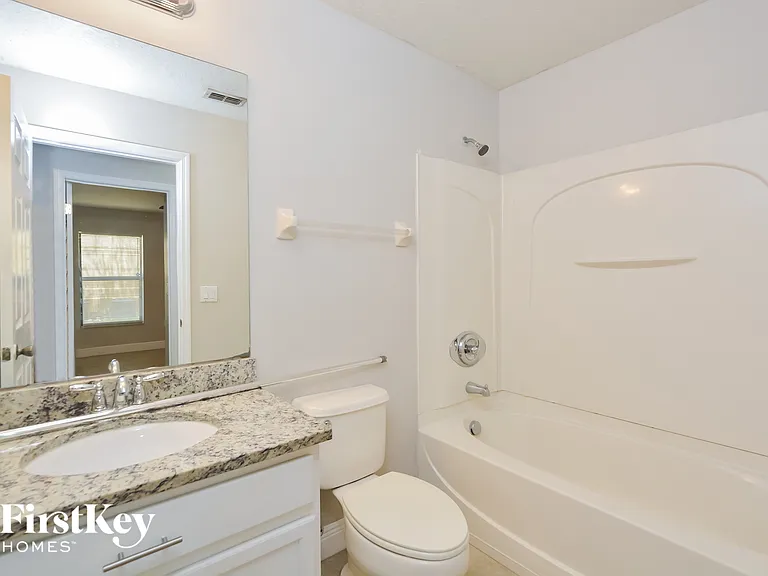 932 Fallbrooke Ave — Photo 14