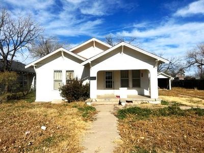 516 W Virginia St, Floydada, TX, 79235