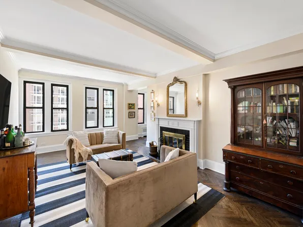 55 Park Avenue image 1 of 9