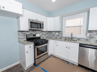 2 E Maple St, Colonia, NJ 07067