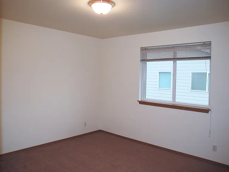 Galbraith, C. (1430 NW Falls Creek Lp) — Photo 12