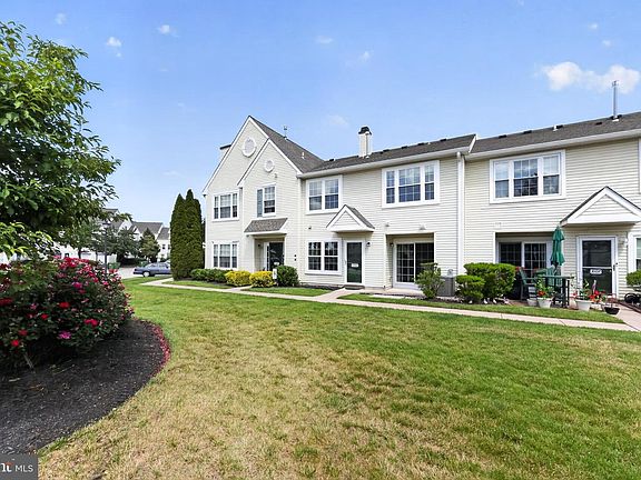 4th image of 3106 Ebbtide Ln