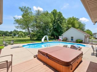 147 Farmer Rd, Clarksville, TN 37043