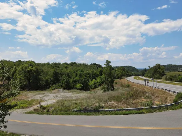Tyler Rd, Christiansburg, VA 24073