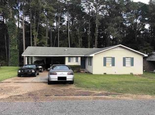 823 Mamie Dr, Mendenhall, MS 39114