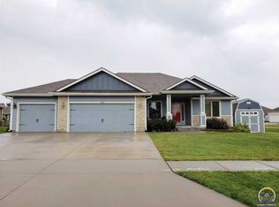 4503 SW Woods Dr, Topeka, KS 66610