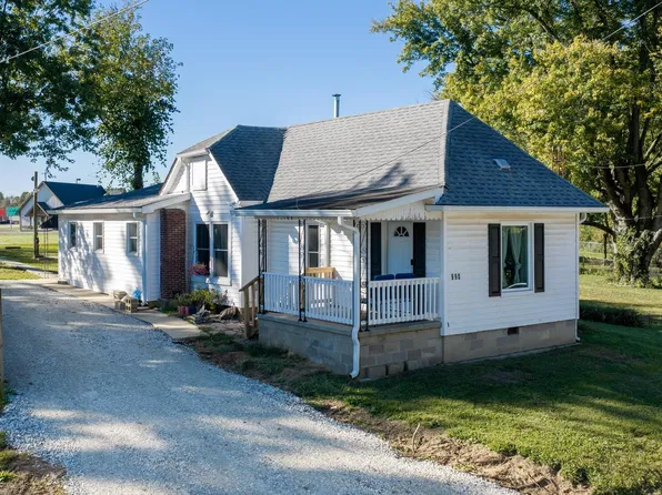 990 Stevens St, Mitchell, IN 47446