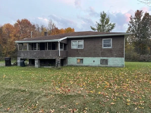 3830 Davis Peck Rd, Farmdale, OH 44417