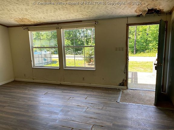 5th image of 5456 Mount Union Rd