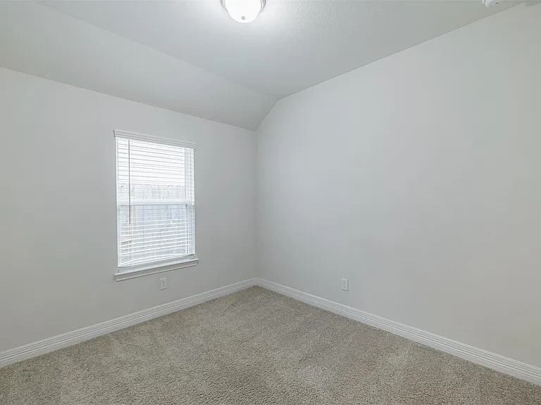 33118 School Hill Rd — Photo 16