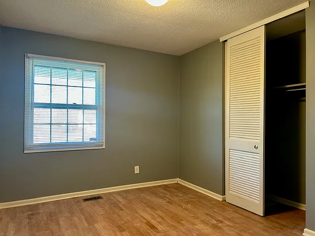 4 bed, 1364 sqft, $1,850 — Photo 2