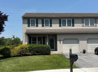 348 Sioux Ct, Reading, PA 19608