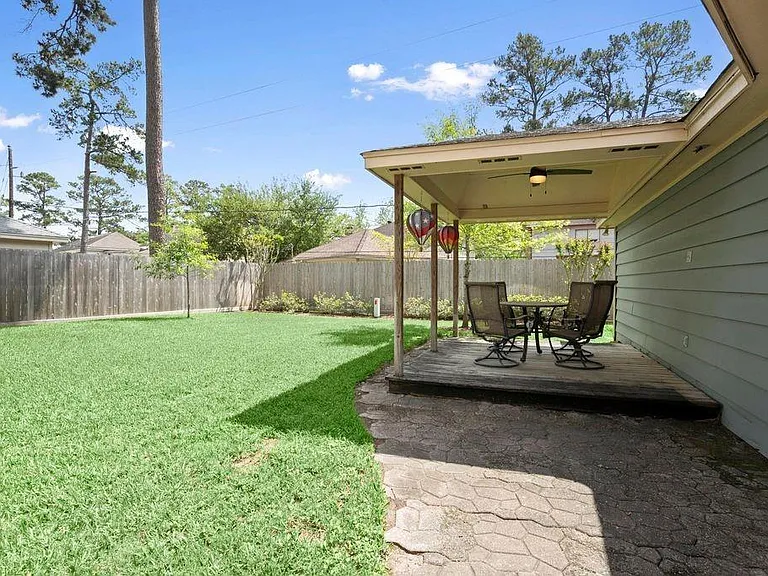 7615 Litchfield Ln — Photo 32