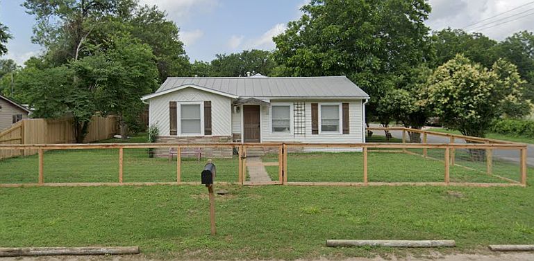 1st image of 491 N Veramendi Ave