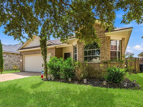 4th image of 8203 Loetsch Ridge Way