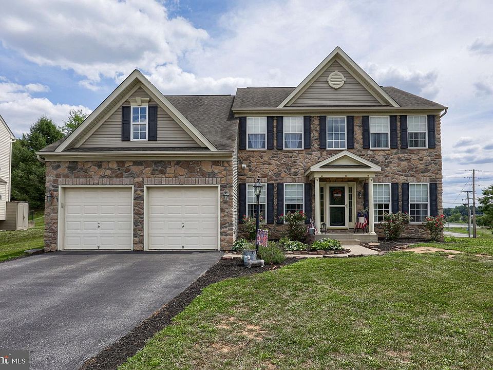 1st image of 2780 Quaker Ct