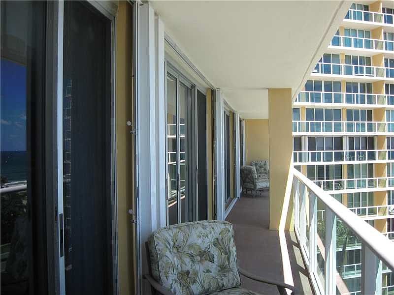 1st image of 333 NE 21st Ave APT 810