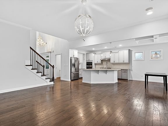 2nd image of 803 Sugarberry Ln #1