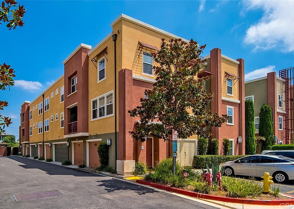 2nd image of 12834 Palm St Unit 8