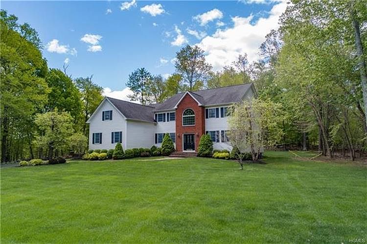 1st image of 51 Joseph Dr
