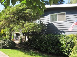 4035 90th Ave SE, Mercer Island, WA 98040