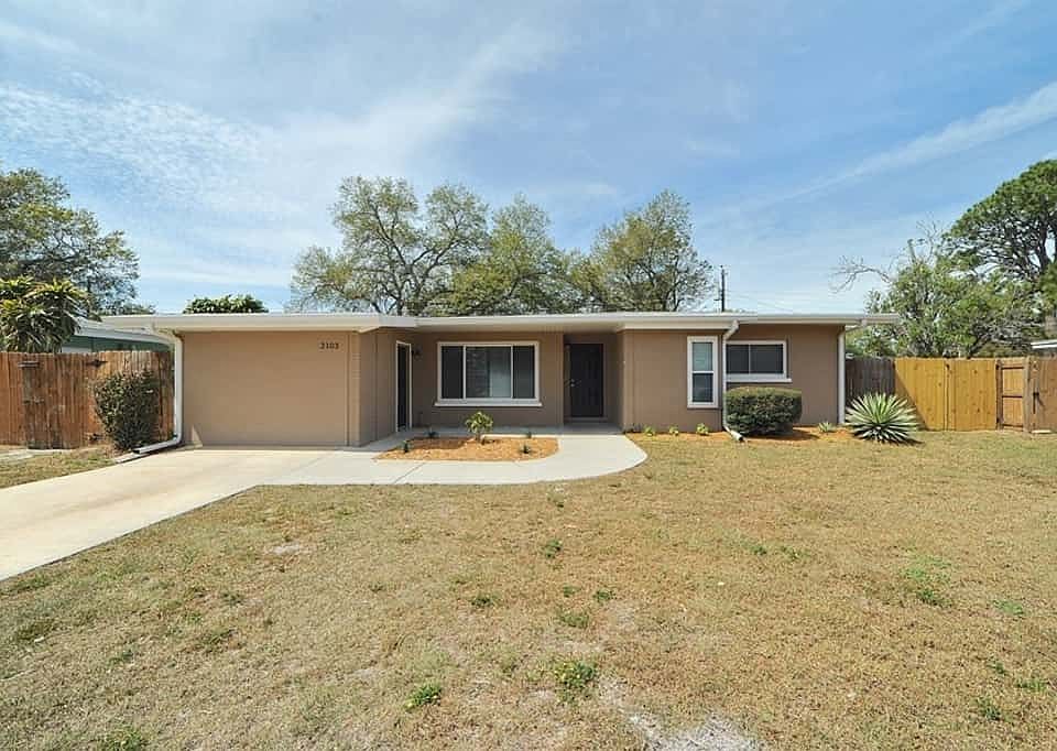 1st image of 2103 Ivy Pl