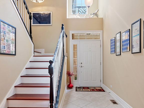 4th image of 514 Tamarack Dr