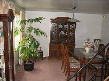 4th image of 48 Medina St
