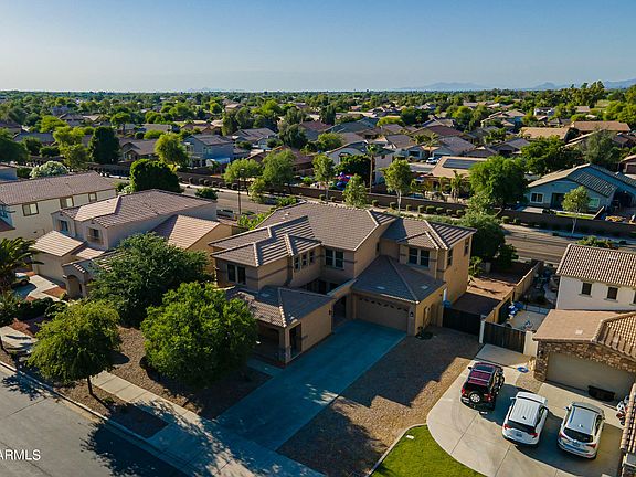 3rd image of 21768 E CHERRYWOOD Drive