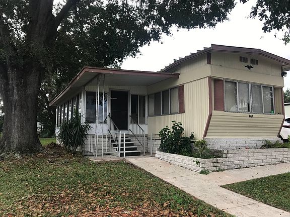 3rd image of 1008 Fountainview S