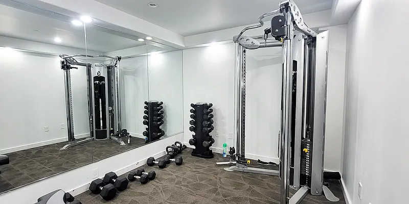 Rented by Chase Global Realty Corp | media 20