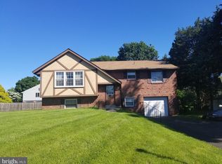 1817 Carriage Way, Warrington, PA 18976