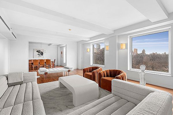 1st image of 160 Central Park S #660