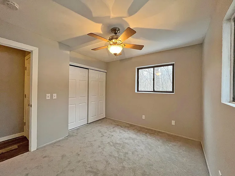 S9W31465 Irwin Ct — Photo 4