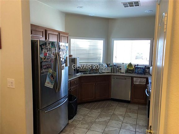 3rd image of 8962 Tomnitz Ave