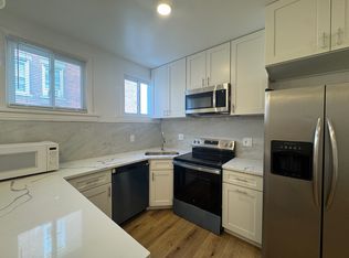 3274 Ward St #1, Pittsburgh, PA 15213