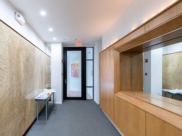 1661 Washington St APT 403