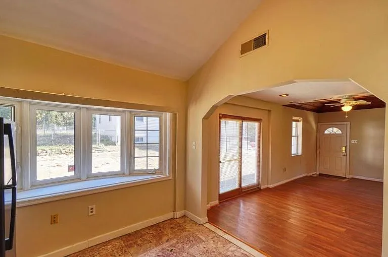 10215 Livingston Rd #A — Photo 8