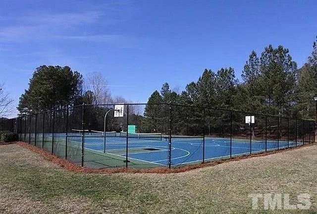 1020 Purple Glory Dr — Photo 16