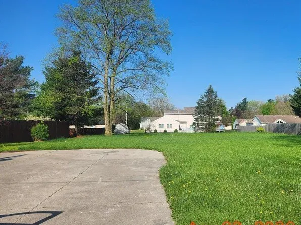 1085 S Center Street, Waterloo, IN 46793