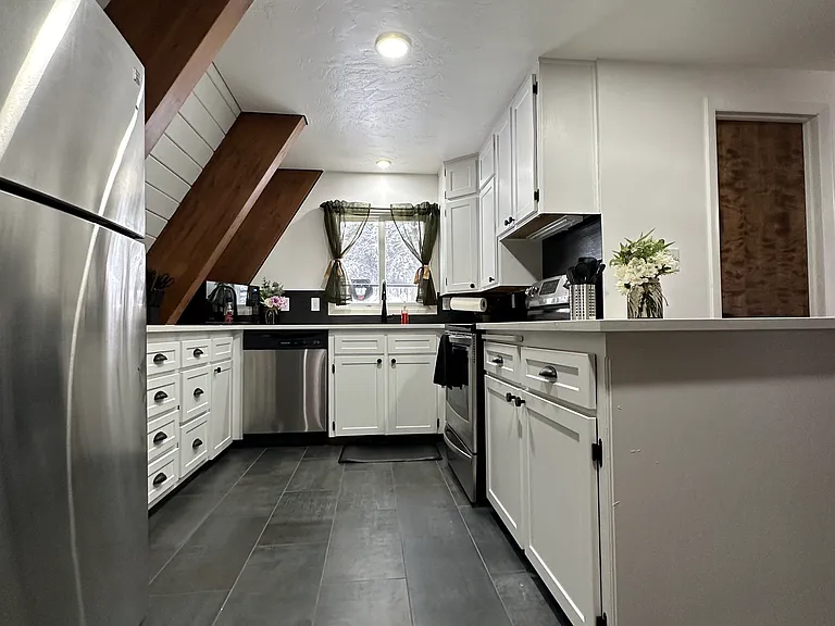 678 Vista East Dr — Photo 7