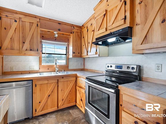 5th image of 11901 Grand View Dr